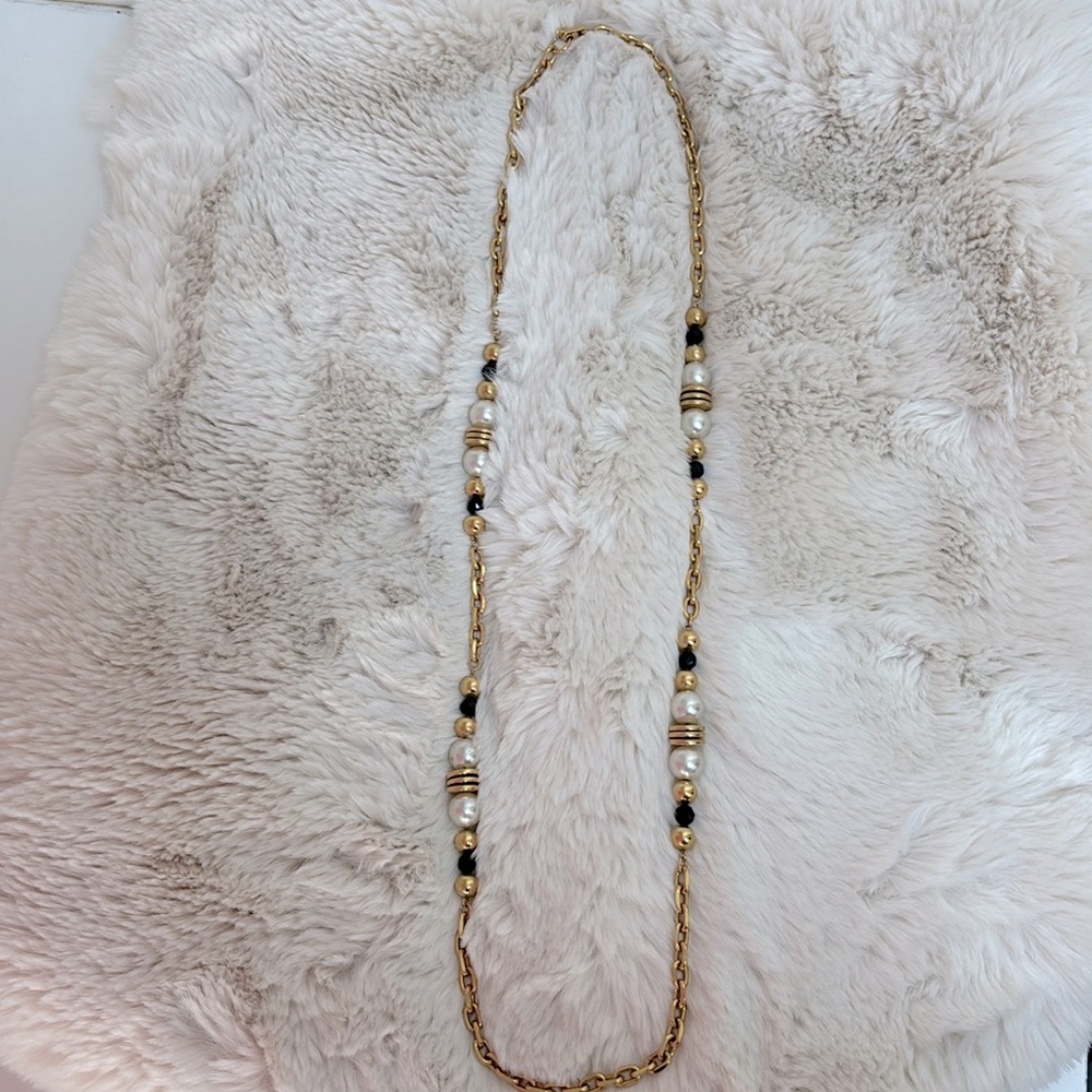 Hervé Bernard Vintage Gold-tone and Pearl Necklace - Picture 2 of 13